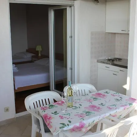 Duce Sandy Beach Mare Apartment